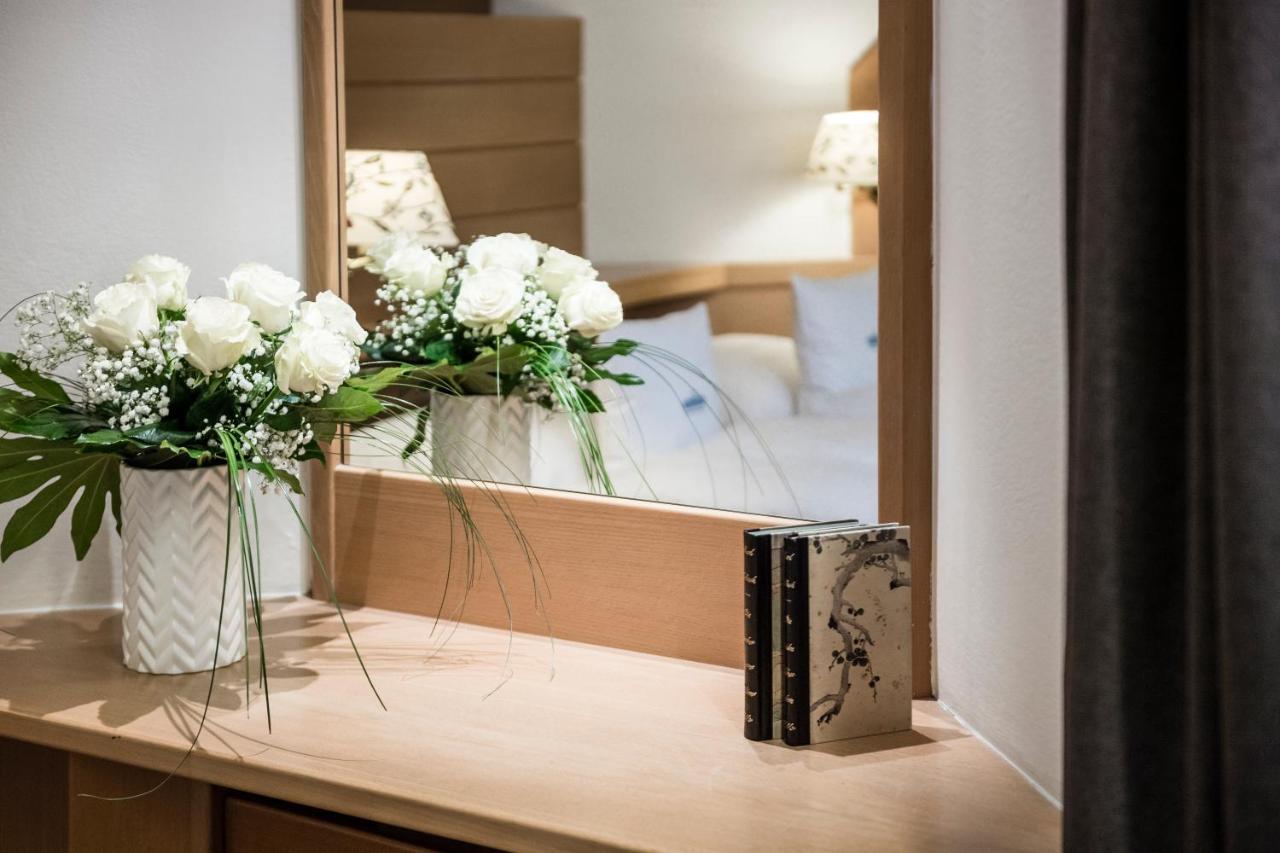 Ferien & Wellnesshotel Windschar Brunico Exterior photo