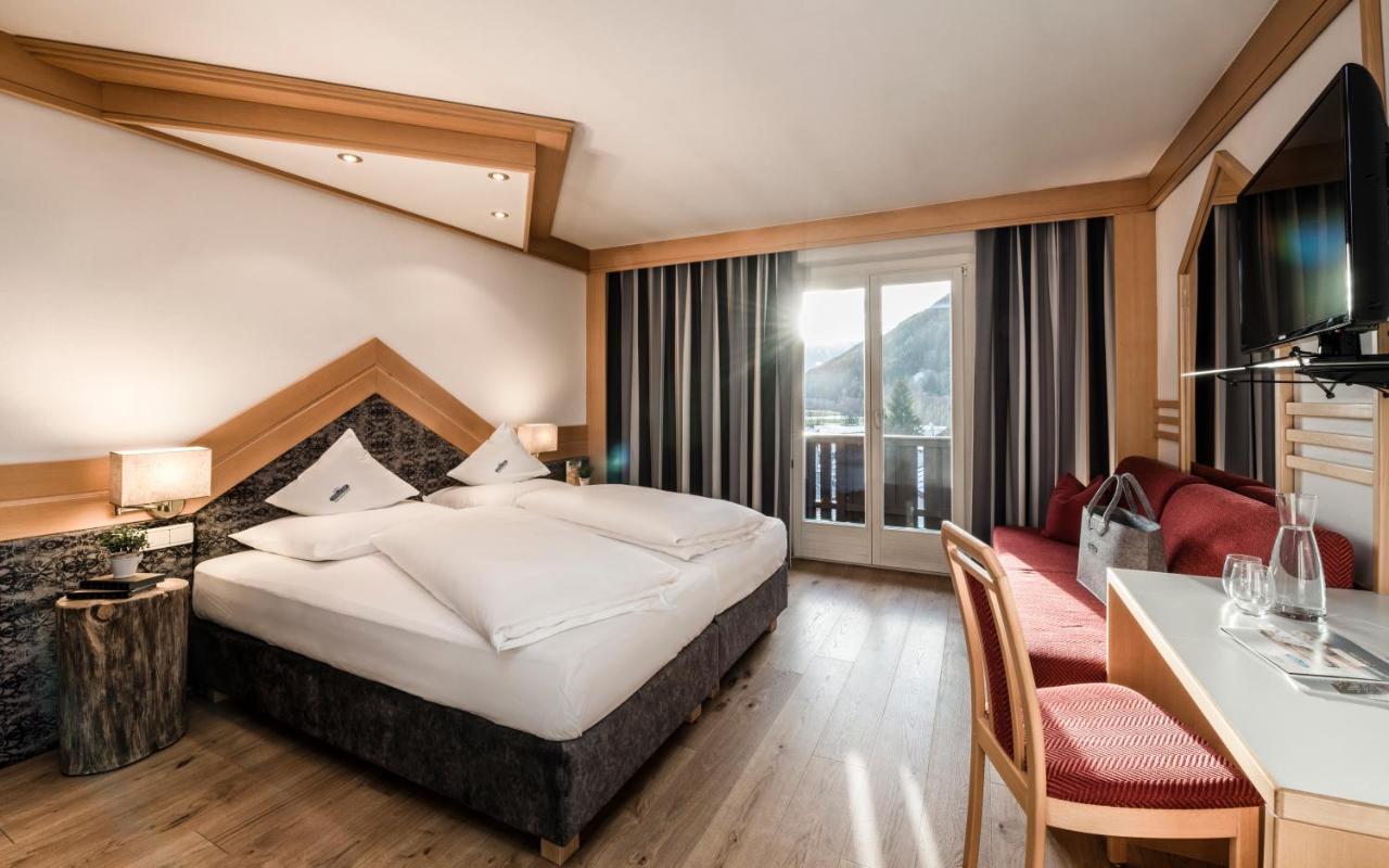 Ferien & Wellnesshotel Windschar Brunico Exterior photo