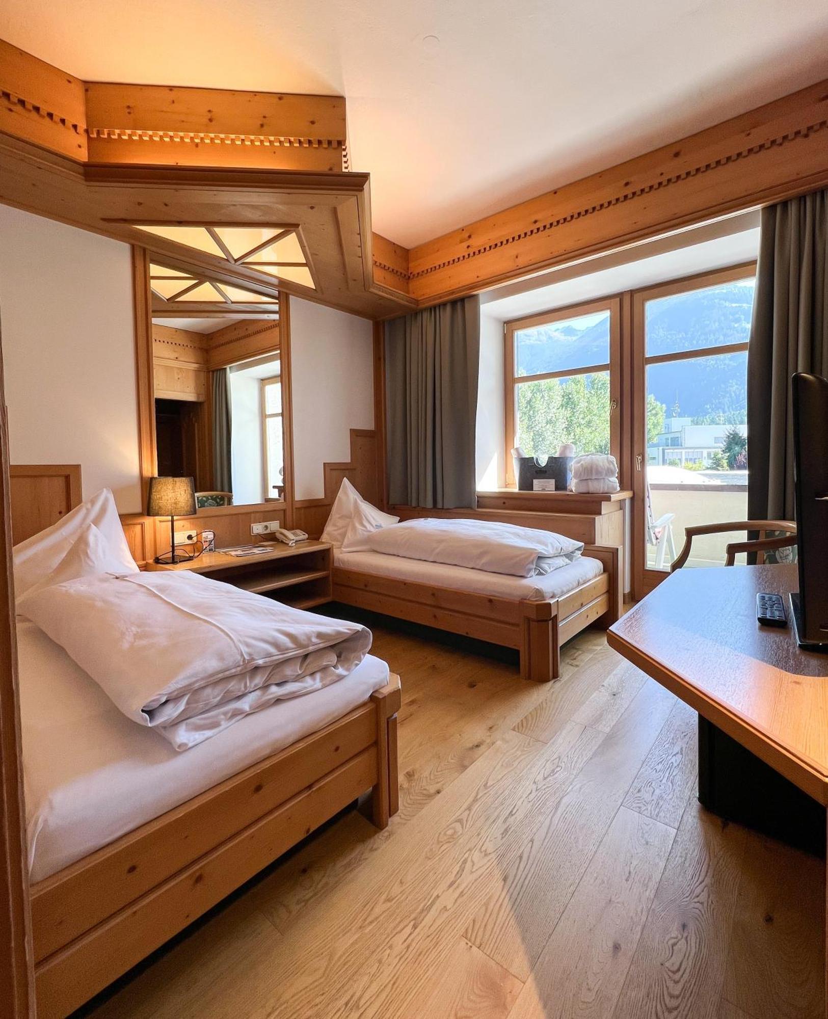 Ferien & Wellnesshotel Windschar Brunico Exterior photo