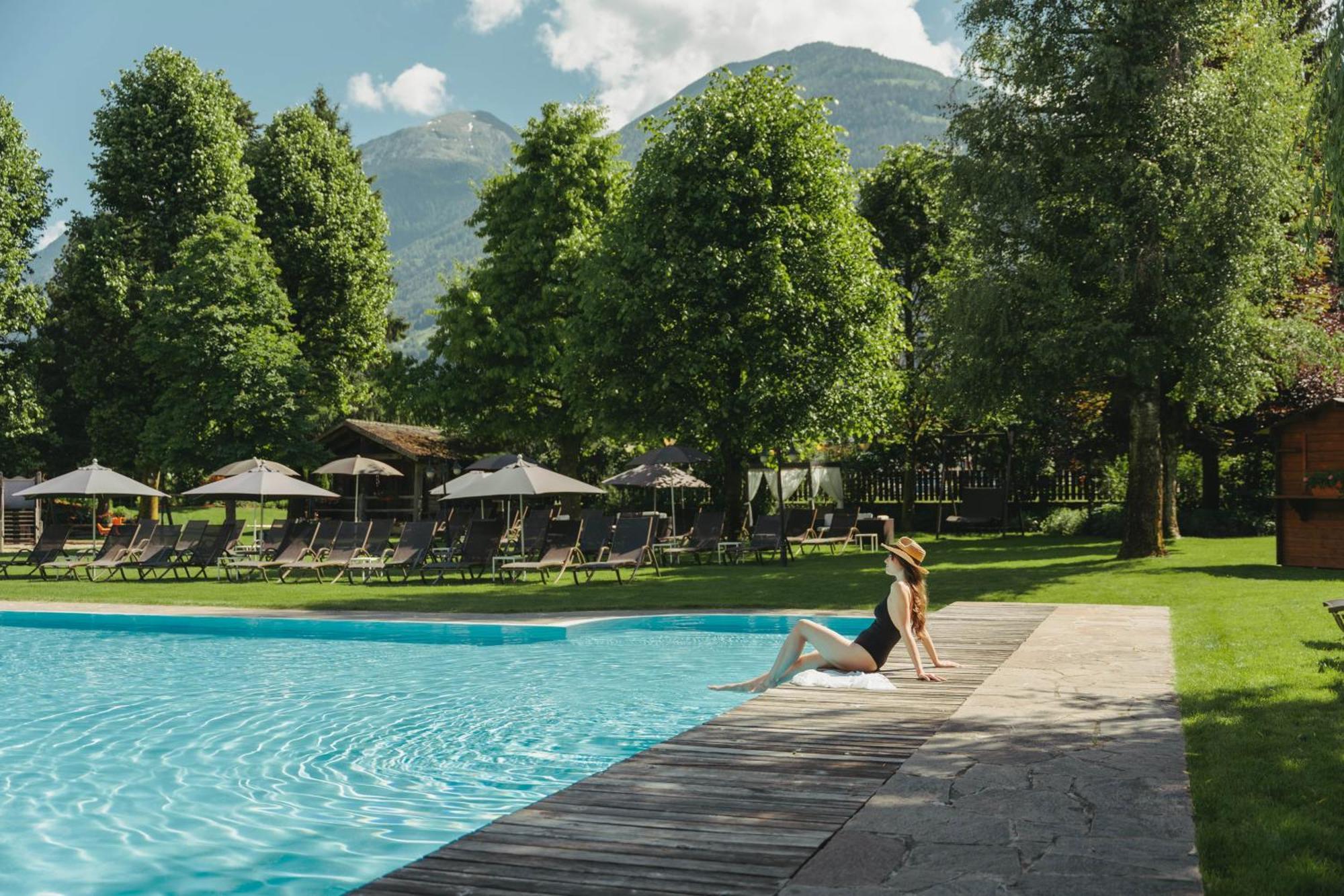 Ferien & Wellnesshotel Windschar Brunico Exterior photo